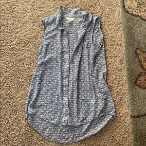 H&M button up top